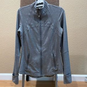Lululemon Define Jacket in gray. Size 6. Extremely soft